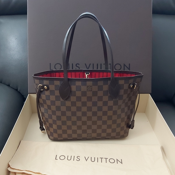 Louis Vuitton Handbags - ‼️SOLD‼️Louis Vuitton Neverfull Damier PM